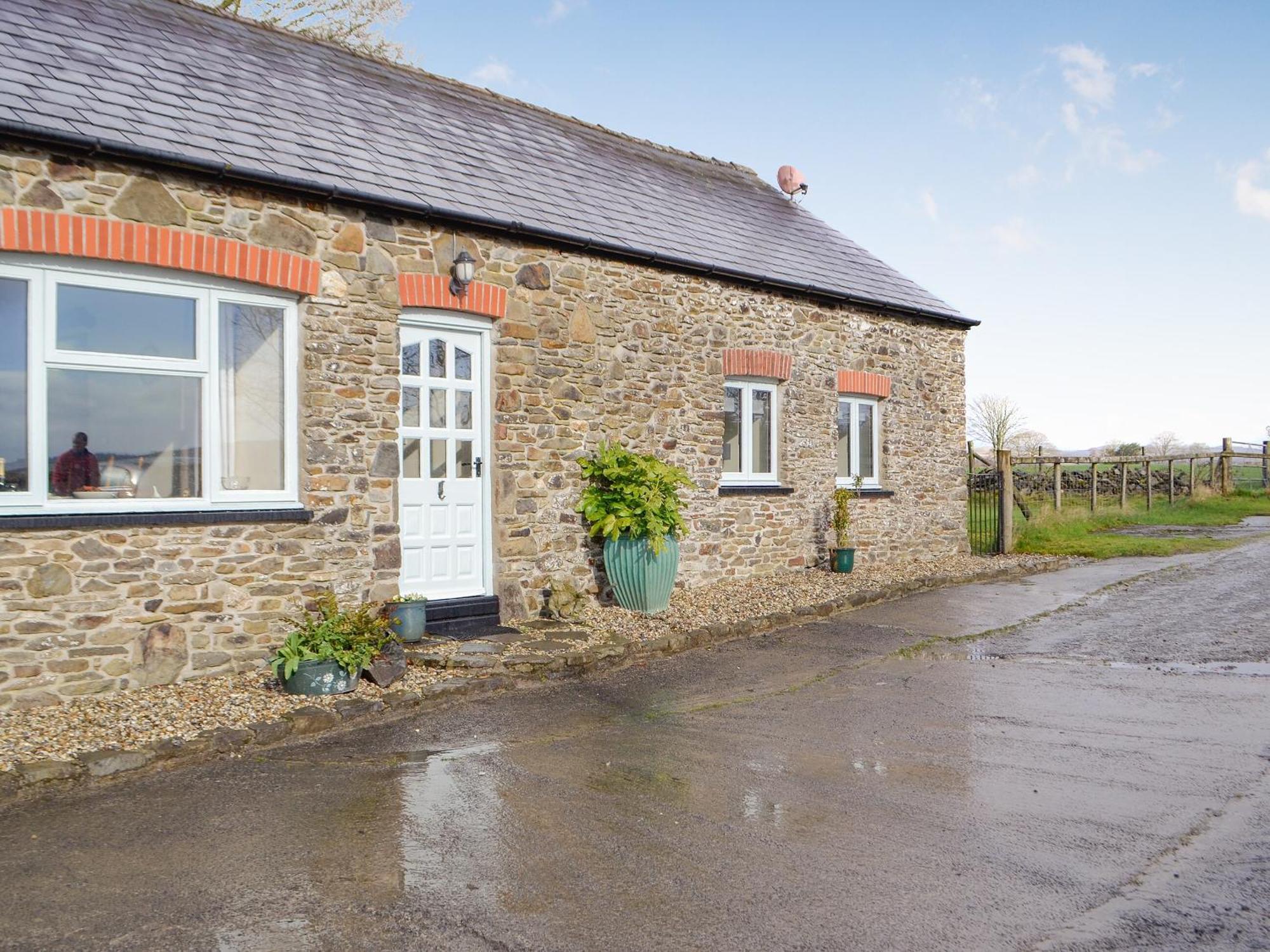 Trefechan Pumpsaint Exterior photo